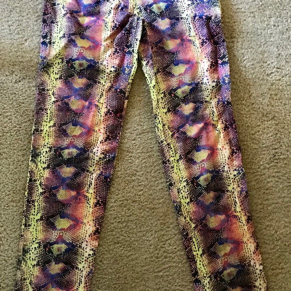 Disney D-Signed LIV & MADDIE NWT Snakeskin… - Picture 2 of 8